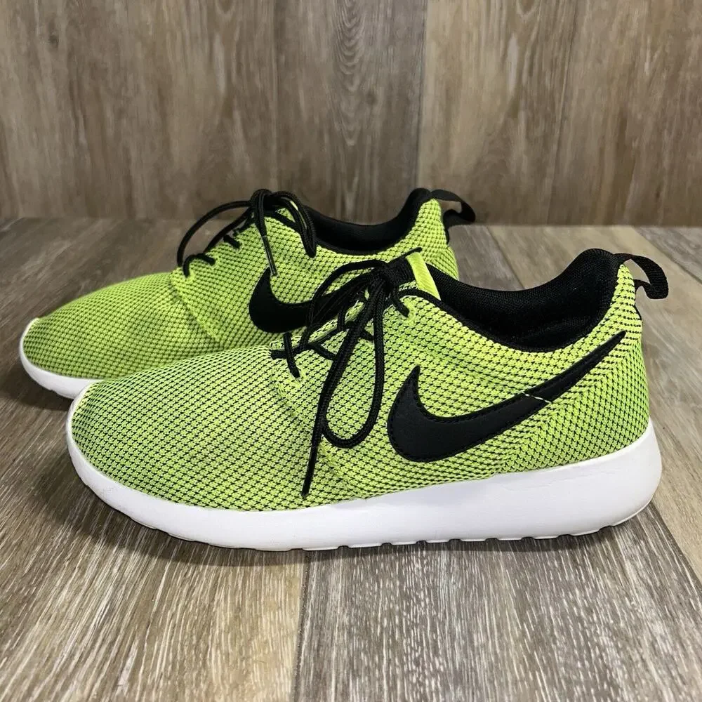 Nike Roshe One 599728-700 Youth US Size 5.5Y Green Black Running Sneaker Shoes